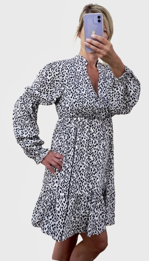 robe légère à motif blanc et noir